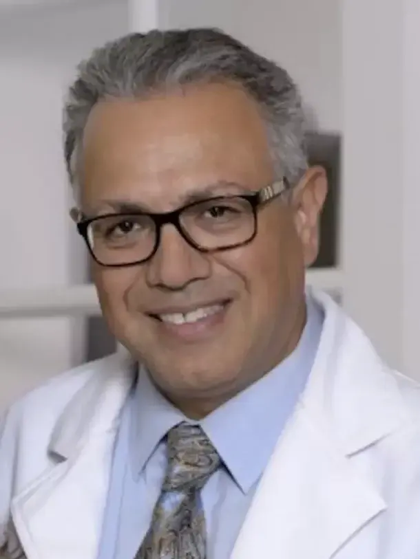 Dr. Hamid Nasr, D.D.S. at the Folsom office